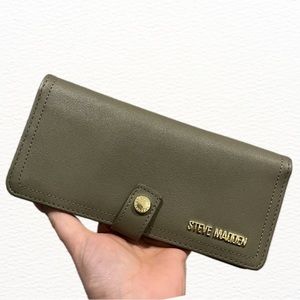 Steve Madden Wallet